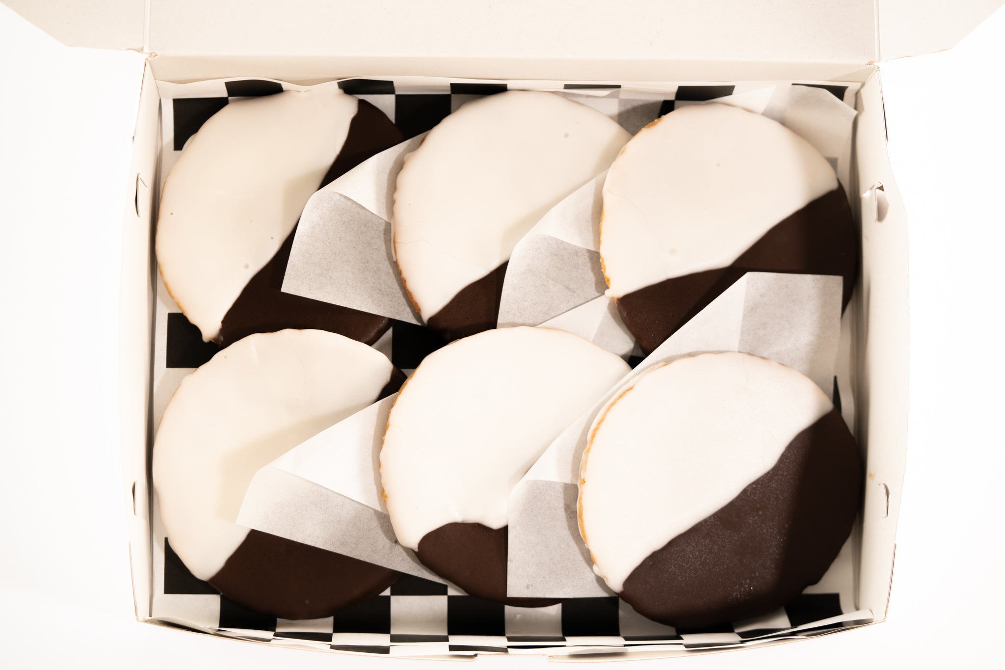 lilies black and white cookies Vegan & Gluten-Free Black and White Cookies